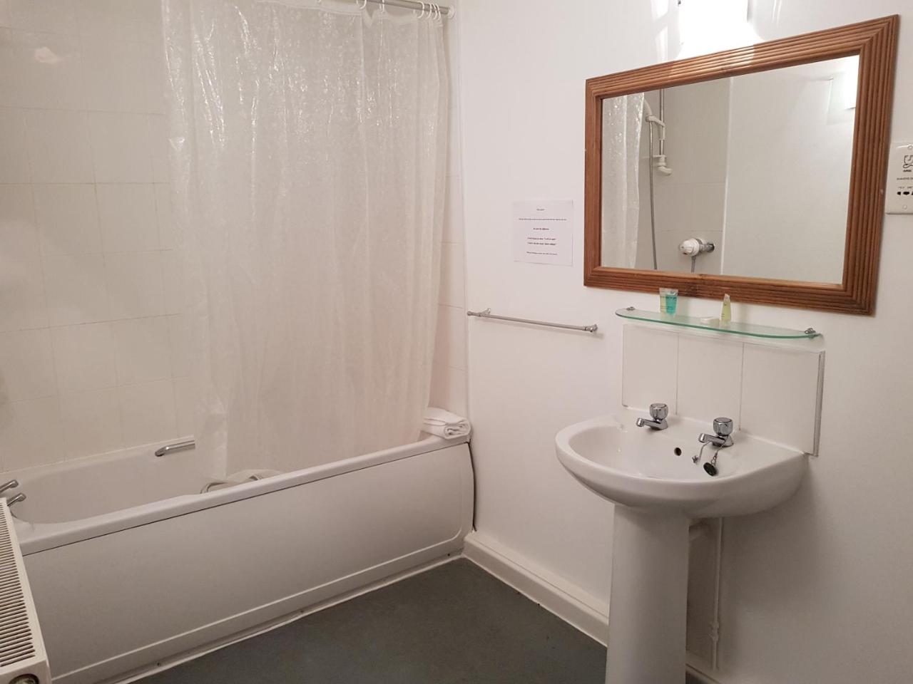 The Gardeners Country Inn Kingston upon Hull Extérieur photo